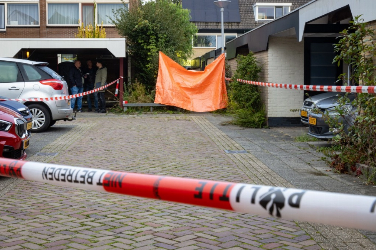 Onderzoek naar overleden man, politie zoekt getuigen